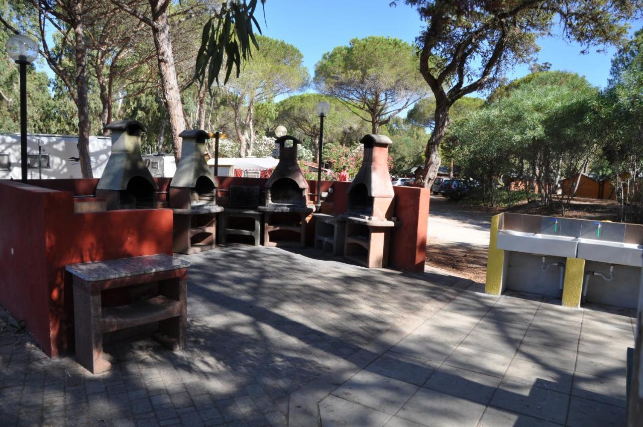 Camping Golfo Dell'Asinara ปลาตาโมนา ภายนอก รูปภาพ